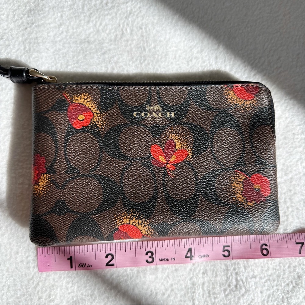 Coach Signature Poppy Floral Corner Zip Wristlet in Brown Black Multi NEW - Picture 15 of 16